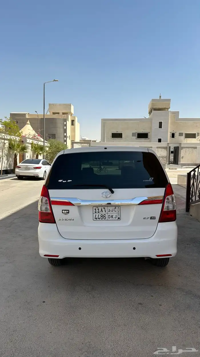للبيع تويوتا انوفا 2015 وكاله عداد 136 3