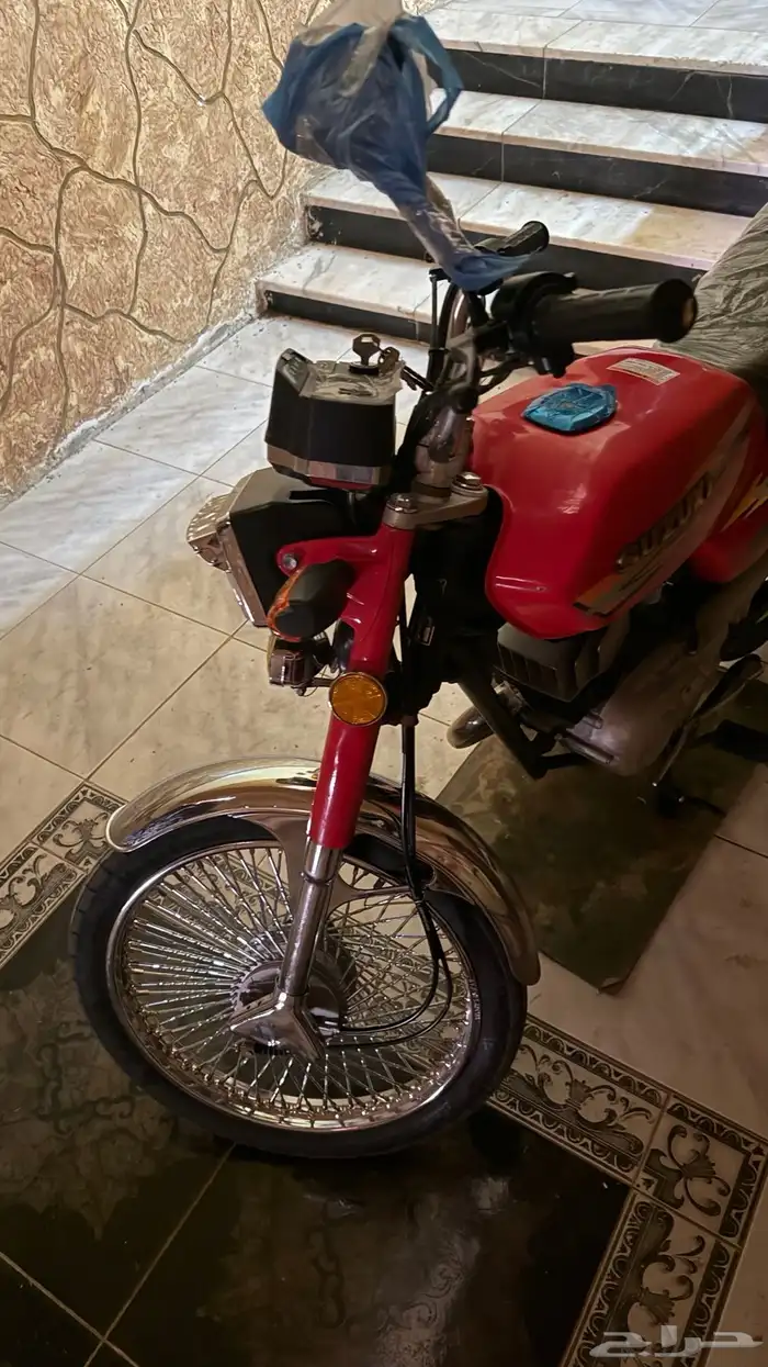 للبيع دبابax100 0