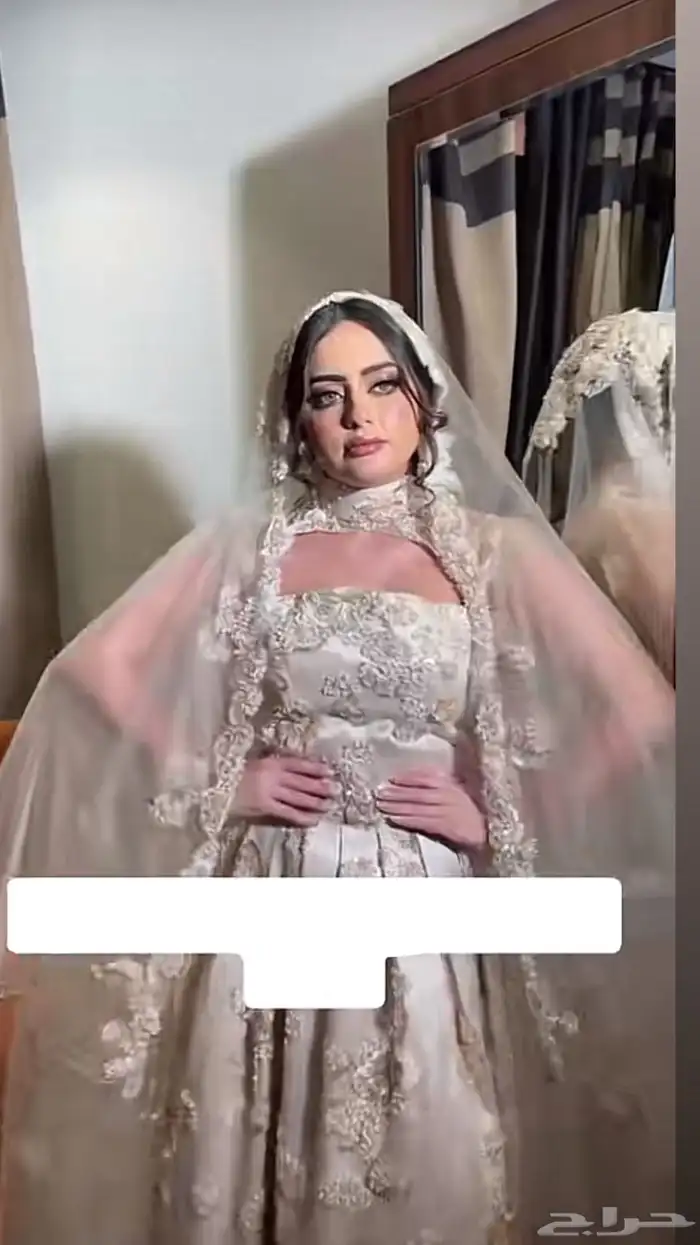 مجموعه فساتين كلها جديده لبسه وحده فقط 3