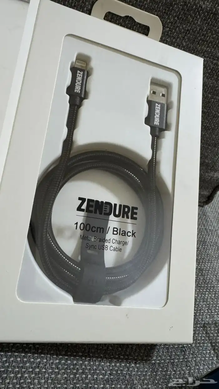 سلكين ايفون جديد بالكرتون الجبيل 0