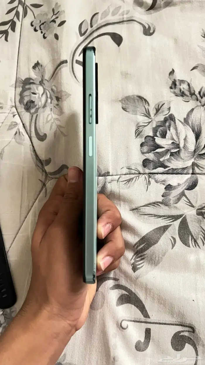 جوال 128 قيقا و ساعه هووي 2