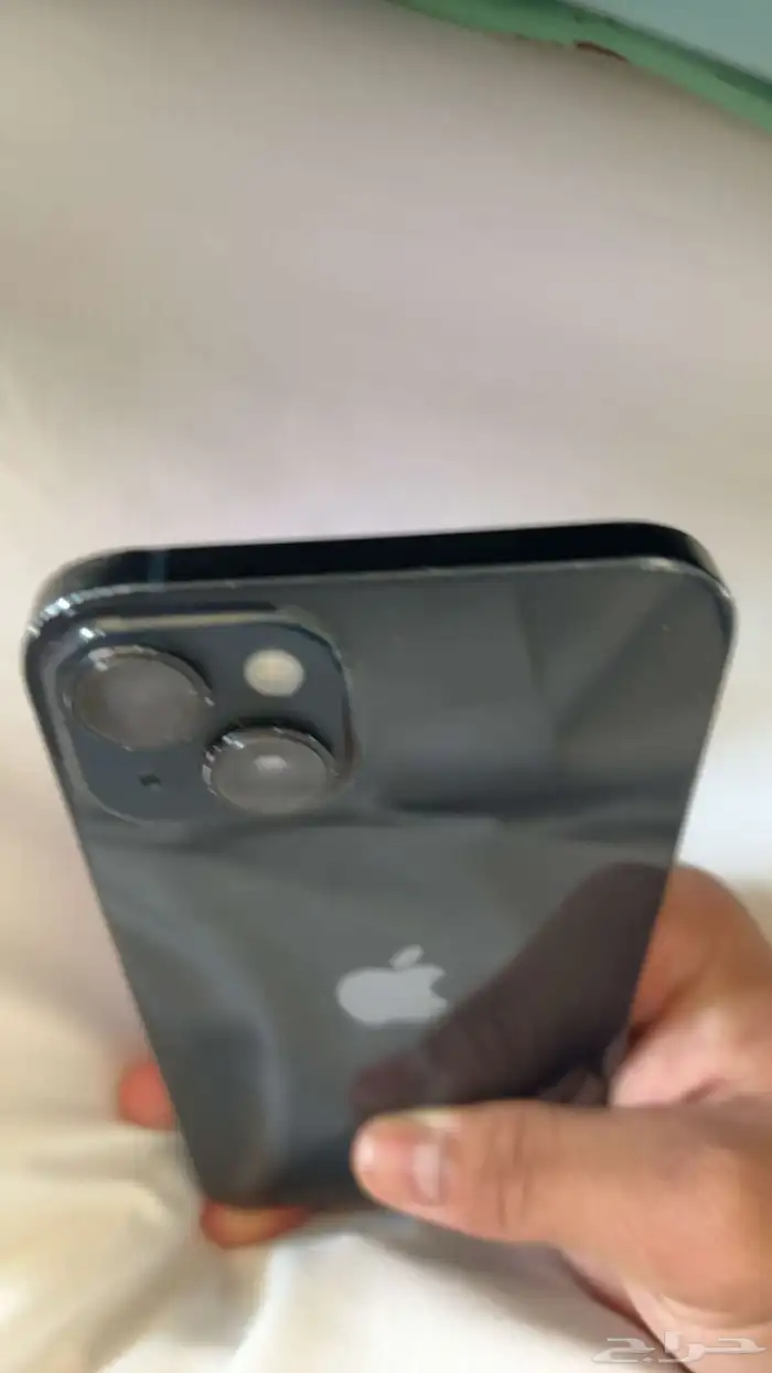 ايفون 14 بلس للبيع مع كراتينه بس فيه خدوش اقبل البدل 4