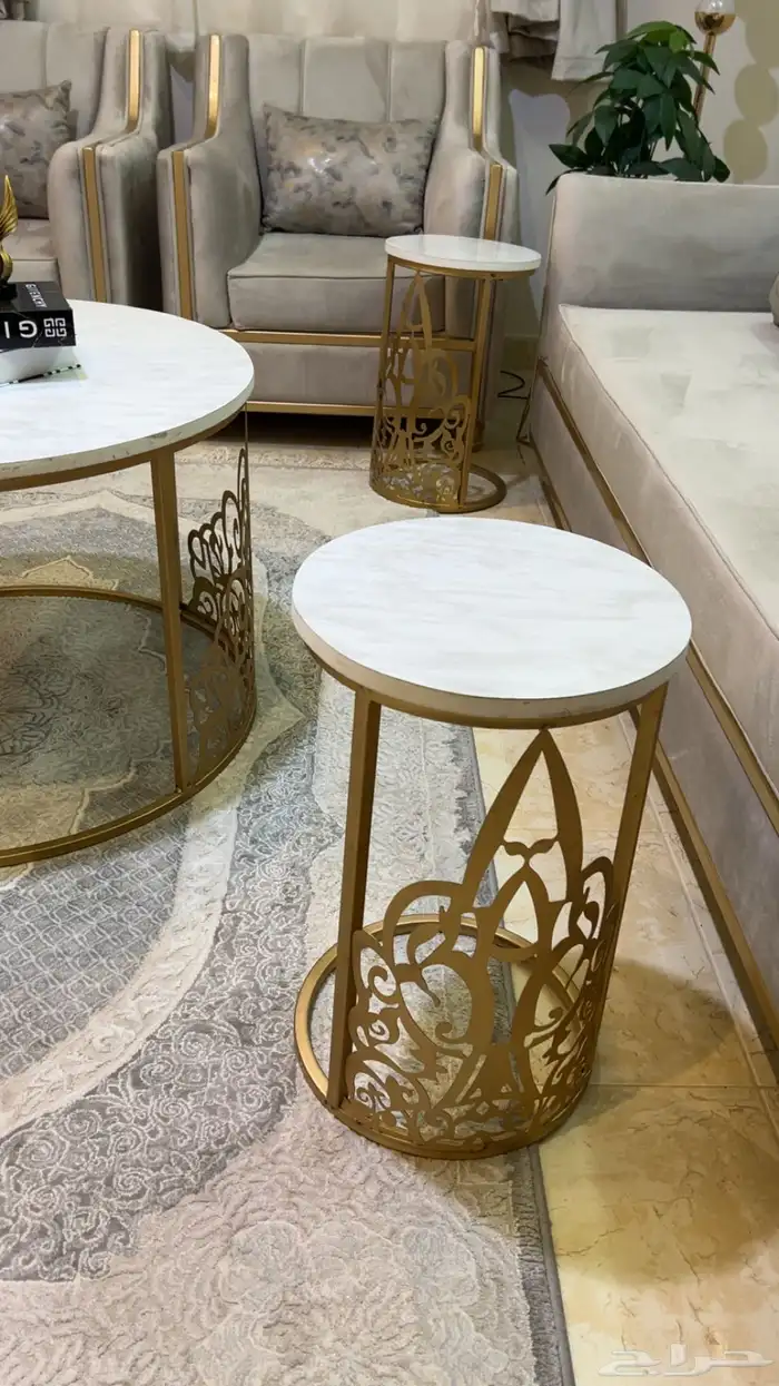 طاولة للبيع 1