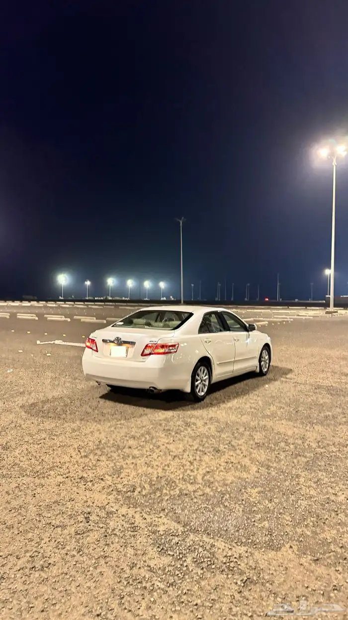 كامري 2010 GLX بدون فتحة شرط ممشى قليل 4