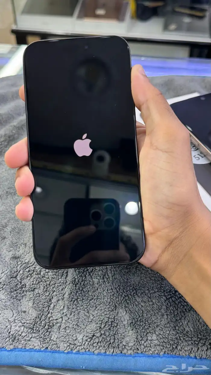 ايفون 16 برو ماكس 512 لون أسود وصحراوي 6