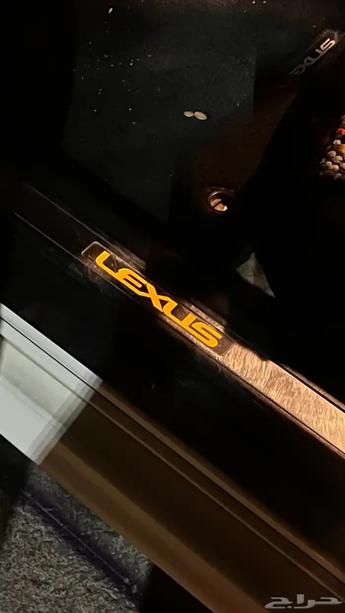 لكزس Sc430 كوبية كشف 2005 لون ابيض داخلية جملي نظيفه 14