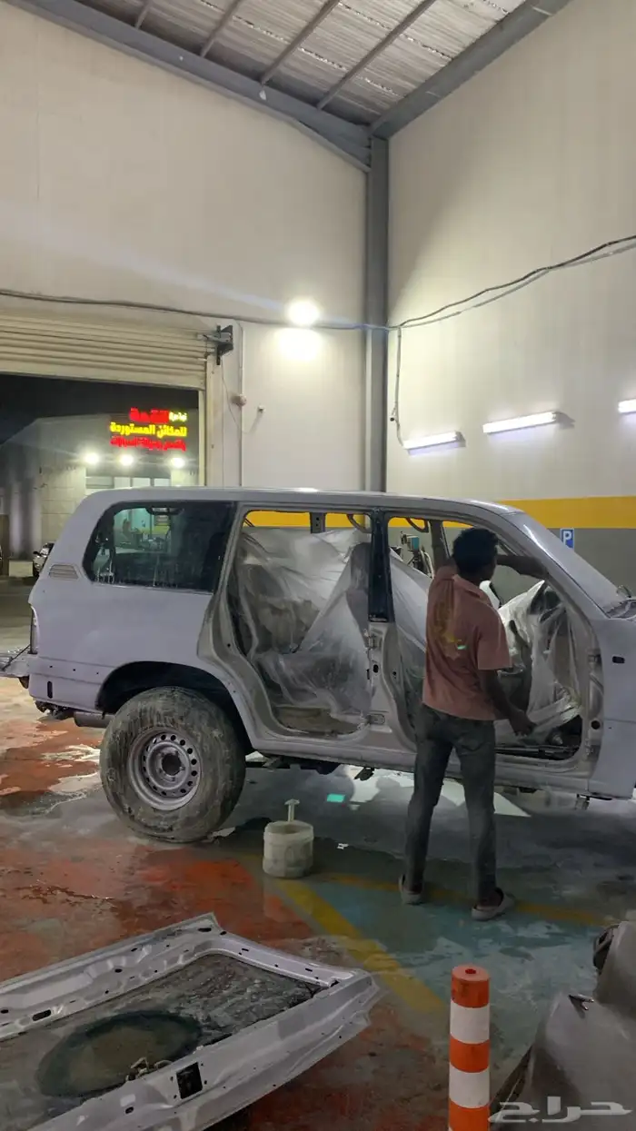 ورشة سمكرة وصبغ سيارات 3