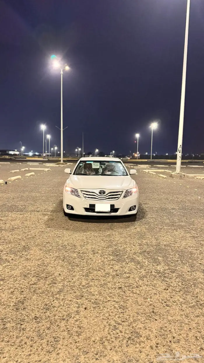 كامري 2010 GLX بدون فتحة شرط ممشى قليل 1