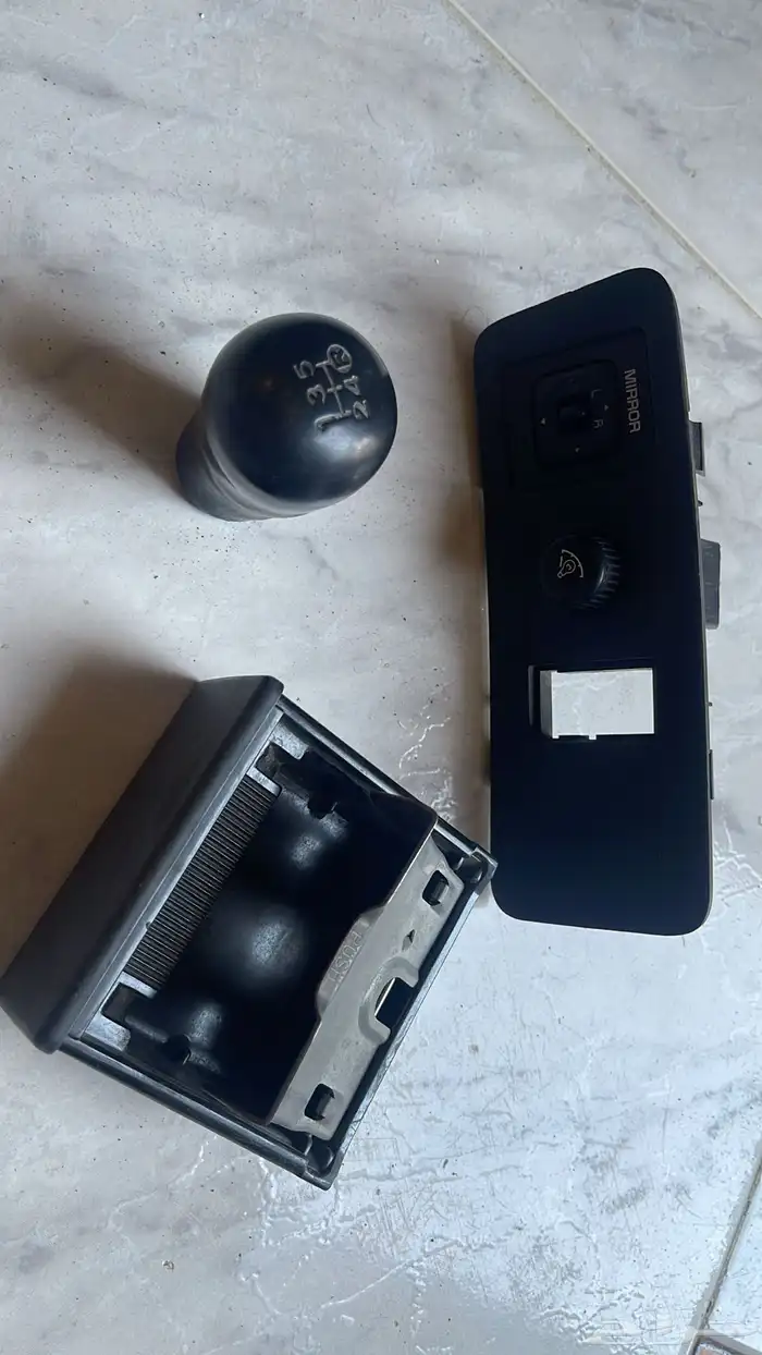 للبيع قطع غيار كامري 98 2002 19