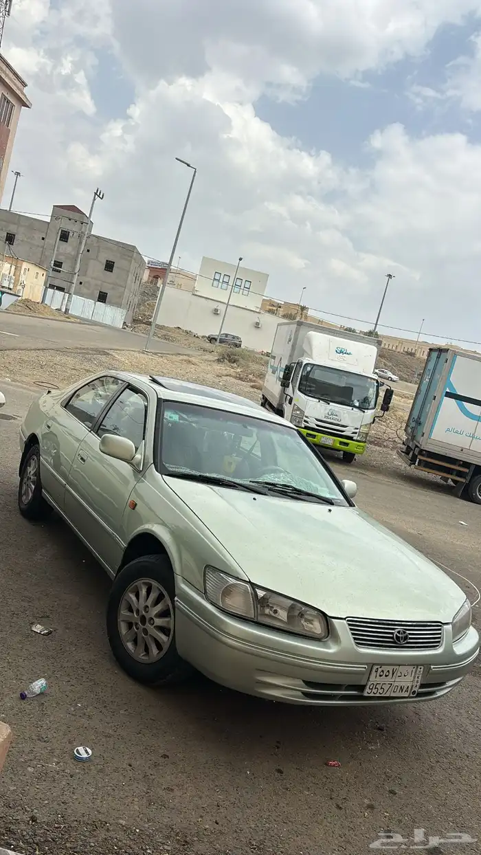 كامري 2000 . 0
