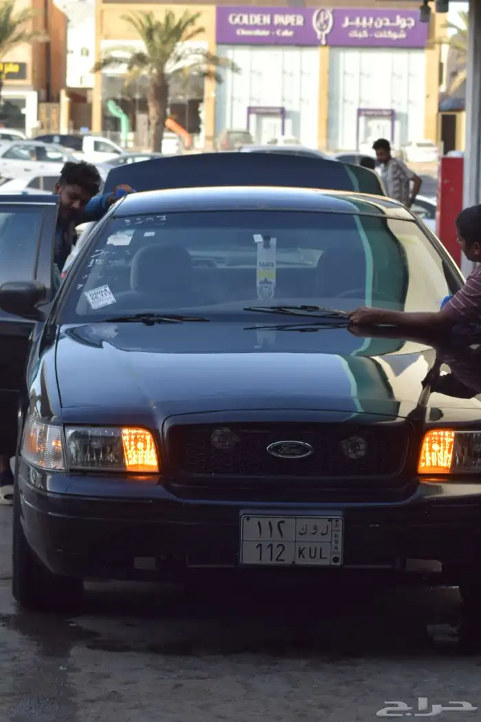 للبيع فورد كراون فكتوريا بوليسي 2003 ممشى قليل 19