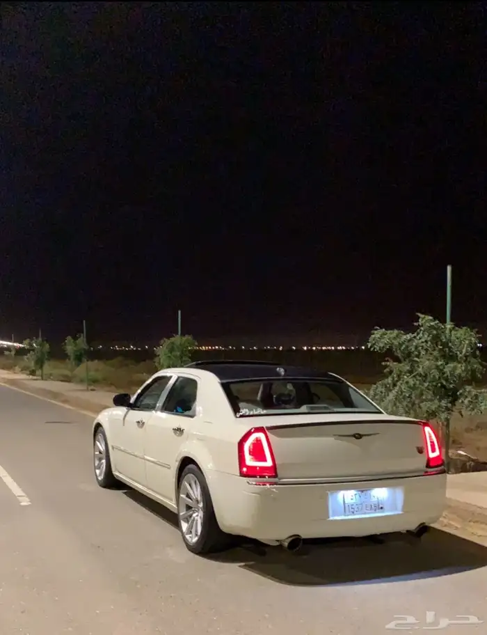 كرايسلر C300 فل كامل 8