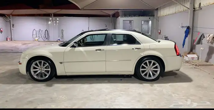 كرايسلر C300 فل كامل 11