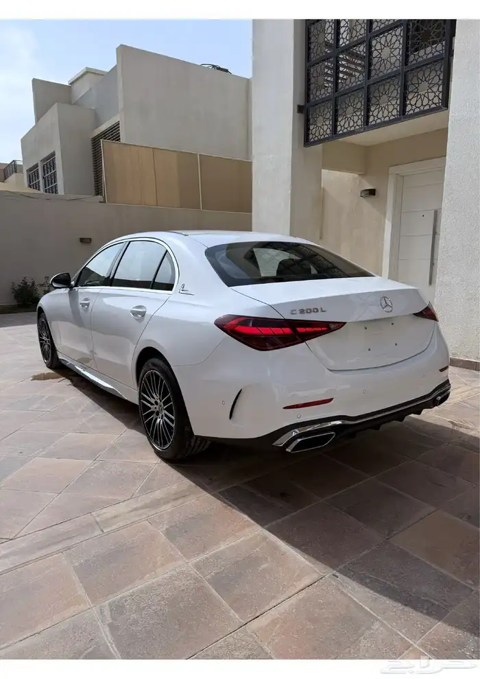 مرسيدس C200L 2025 اصفاار طلبيه خاصه.. 3