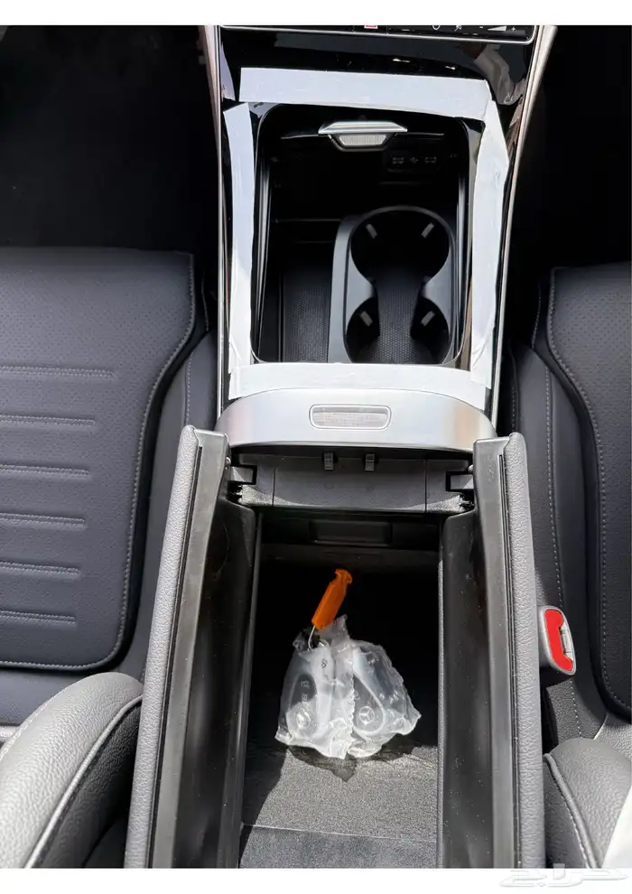 مرسيدس C200L 2025 اصفاار طلبيه خاصه.. 9