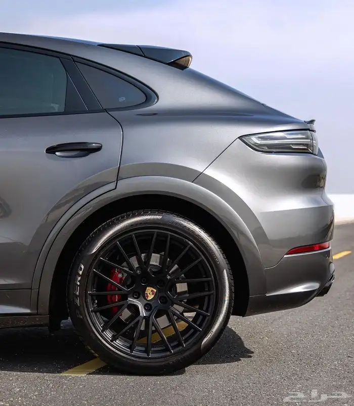 Porsche Cayenne Coupe GTS 25