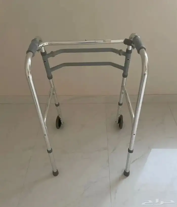 عكازه لاحتياجات خاصه 0