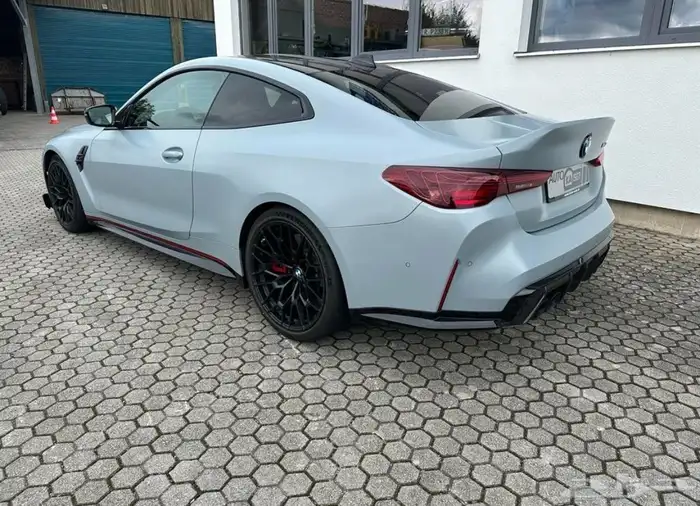 BMW M4 CSL 2022 3