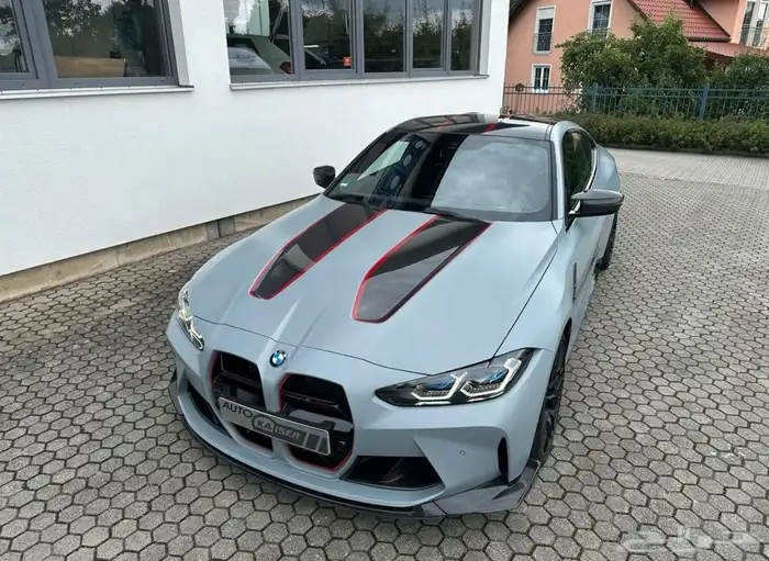 BMW M4 CSL 2022 1