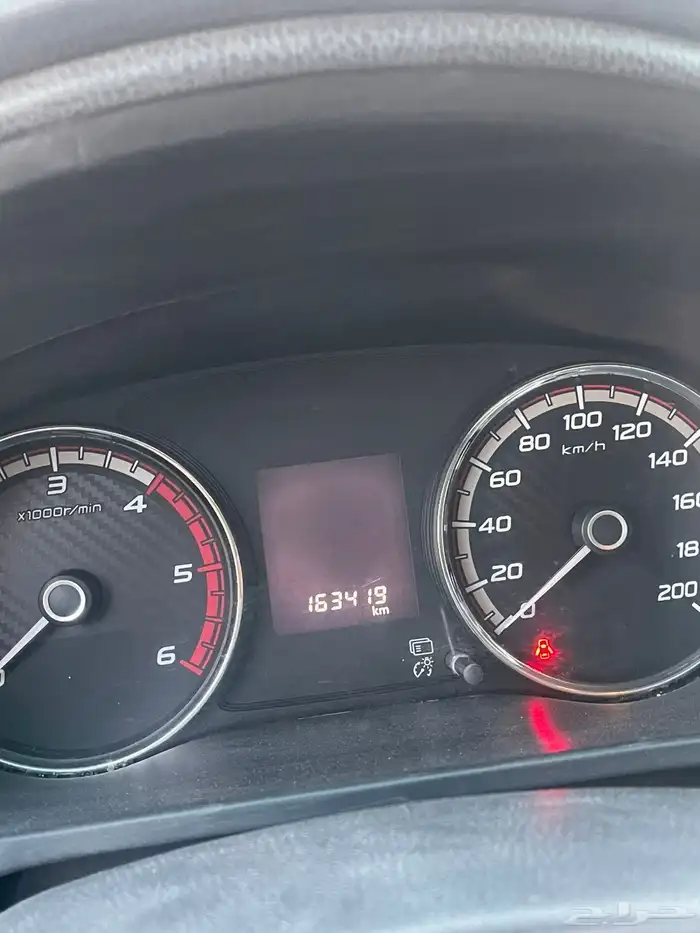 سيارة موتسبيشي L200 فل كامل قير تماتيك 6