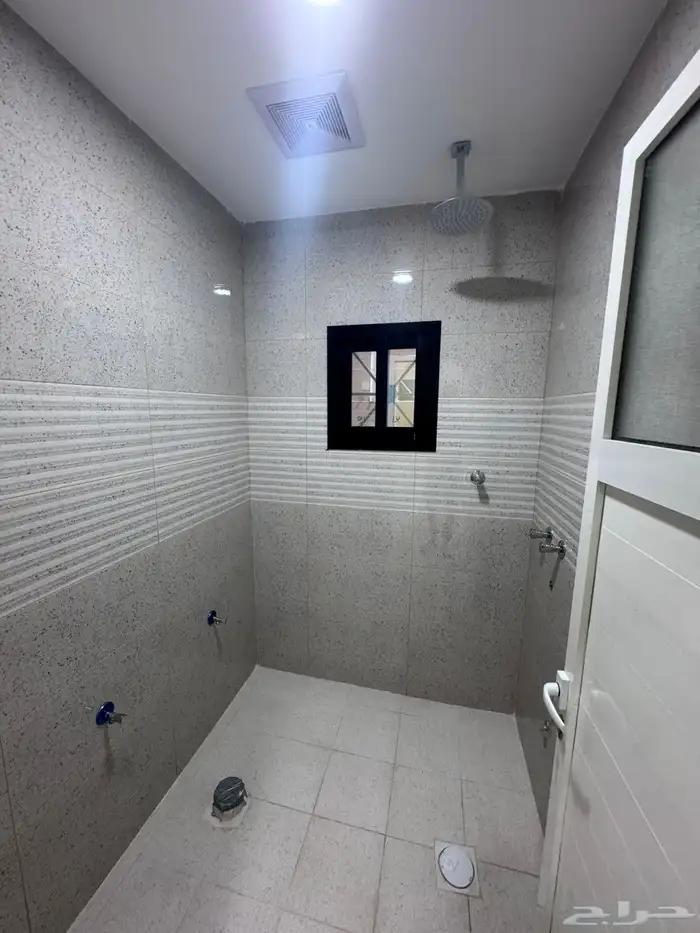 شقق فاخرة للبيع بحي الشاطى بسعر مميز 13