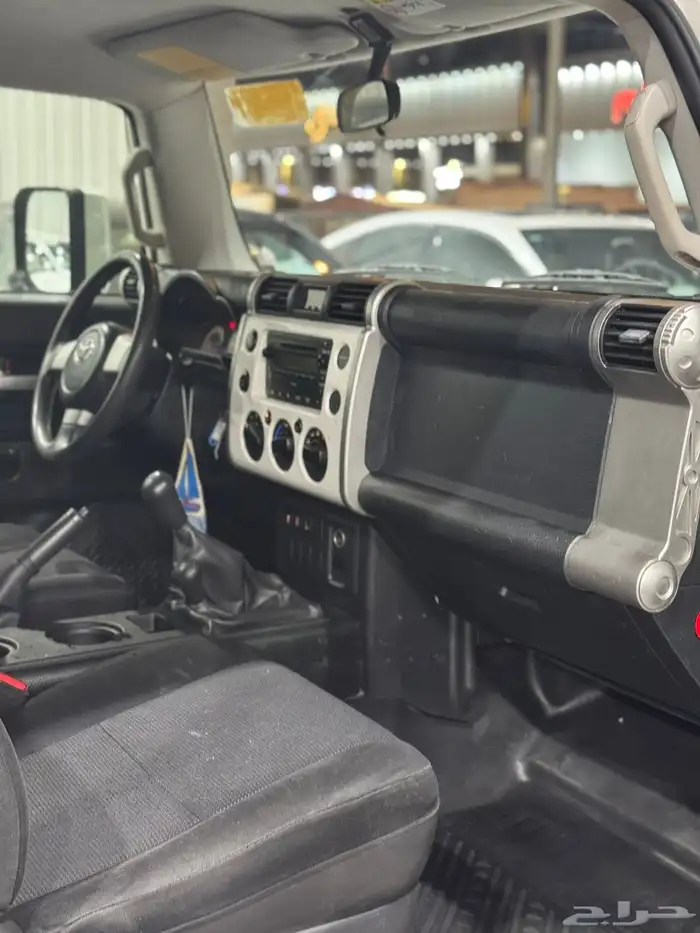 تويوتا اف جي 2013 قير عادي - عداد 9 الألف كيلو فقط 10