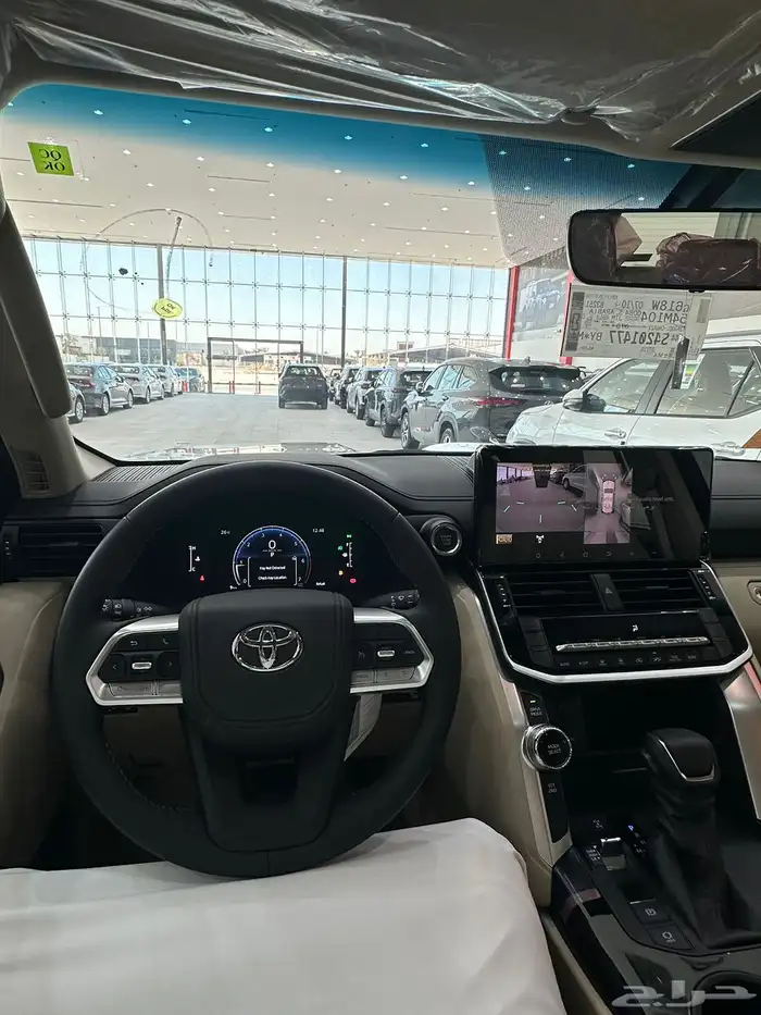 لاندكروزر L2 GXR بنزين 2025 اصفار سعودي 11