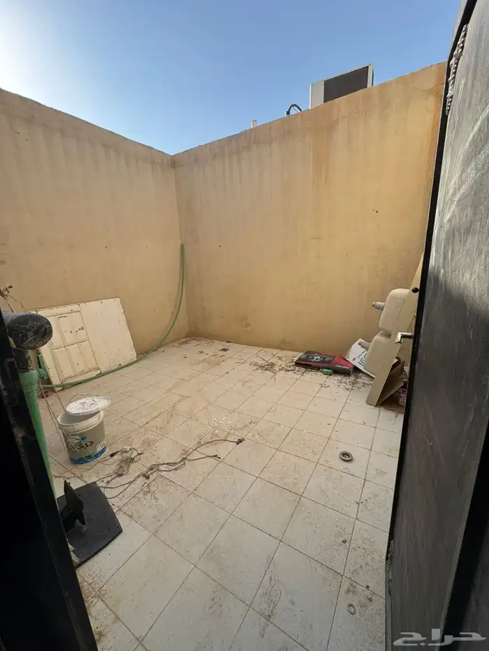 شقة للإيجار حي لبن 8