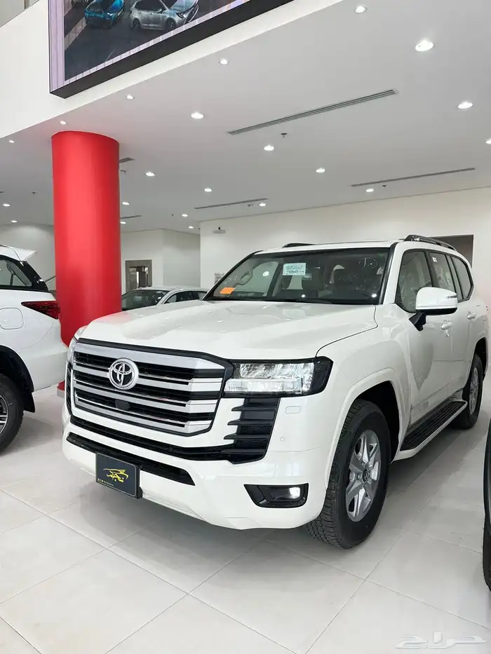 لاندكروزر L2 GXR بنزين 2025 اصفار سعودي 1