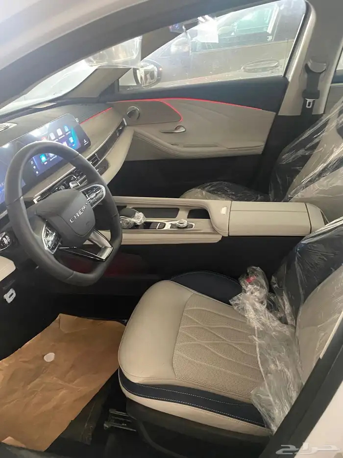 شيري اريزو 8 2025 4