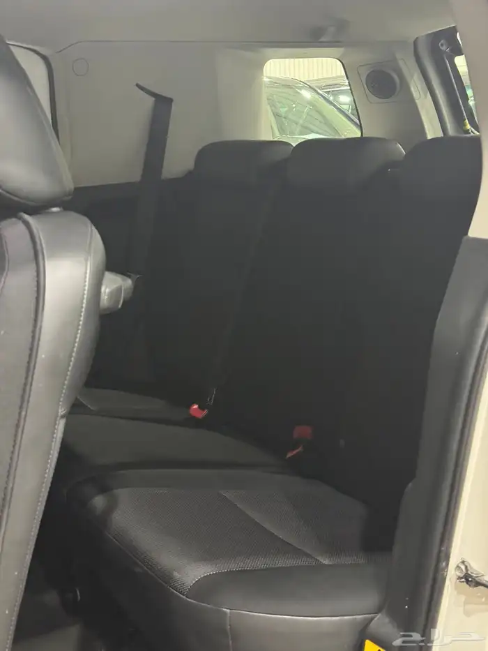 تويوتا اف جي 2013 قير عادي - عداد 9 الألف كيلو فقط 7