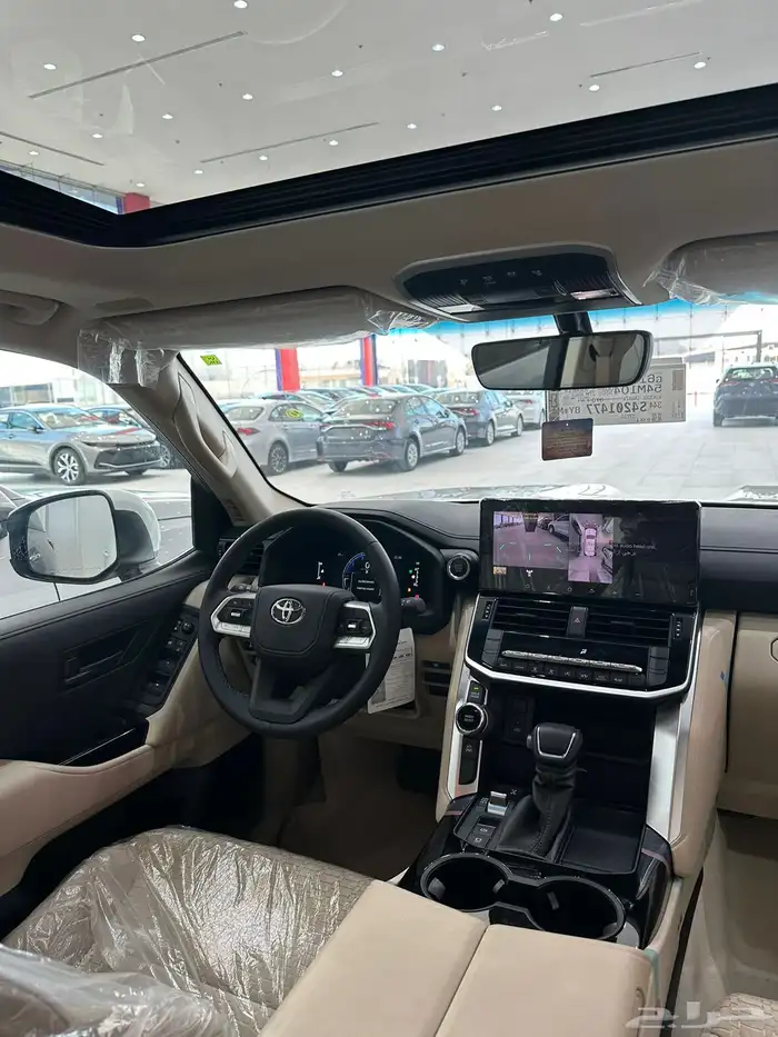 لاندكروزر L2 GXR بنزين 2025 اصفار سعودي 9