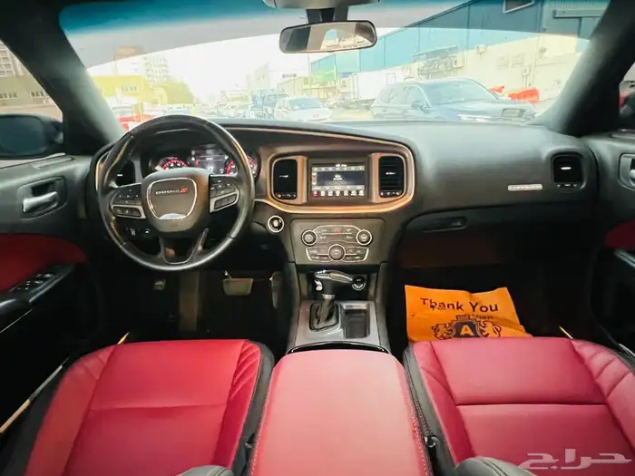 دودج تشارجر امريكي موديل 2022 موجودة بدبي 6