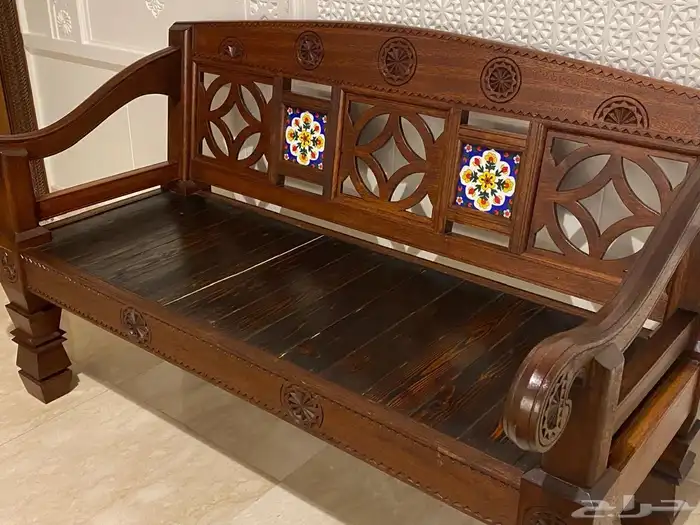 كراسي خشبيه 1