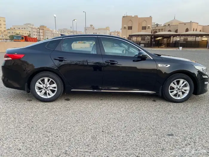 للبيع كيا اوبتيما كي5 موديل 2016 ديزل 14