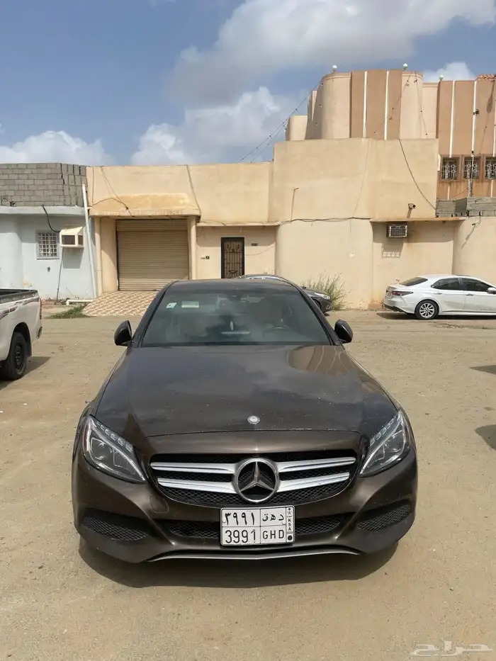مرسيدس C300 موديل 2017   دفع رباعي   مستوردة من كندا 1