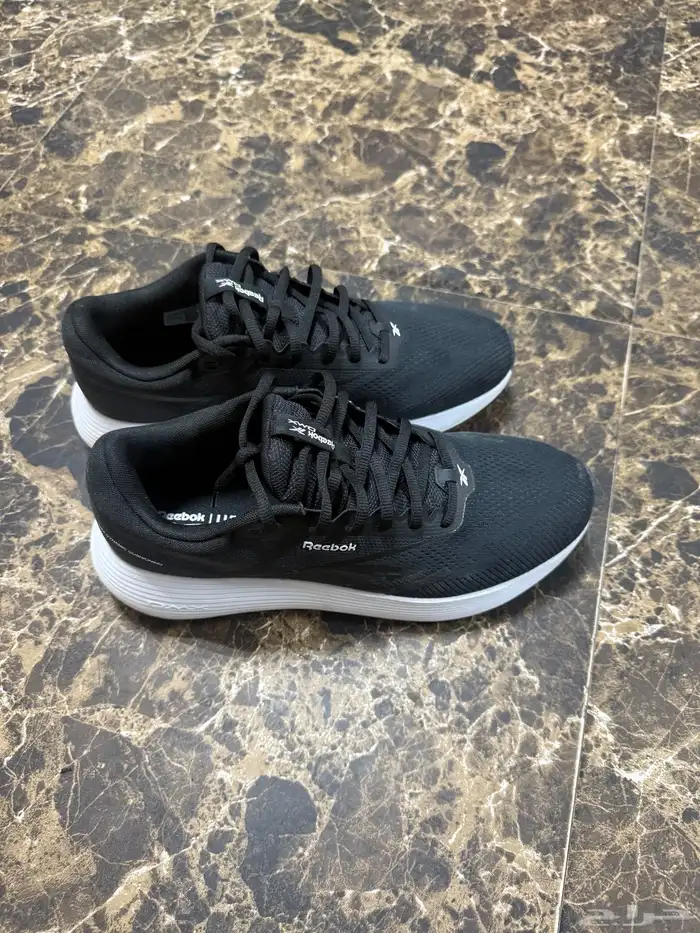 شوز ريبوك الاصلي مقاس44 1