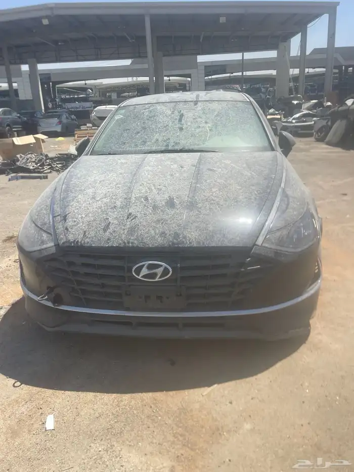 سوناتا 2022 لونها ازرق غامق تشليح قطع غيار 1