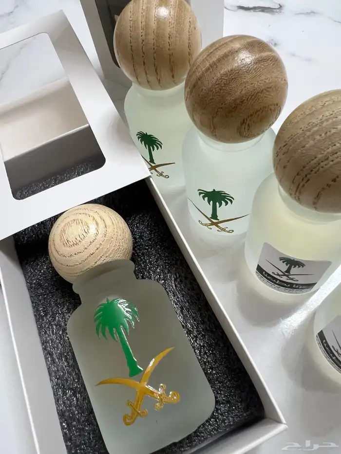طباعه هدايا عطور او اكوب توزيعات اليوم الوطني 1