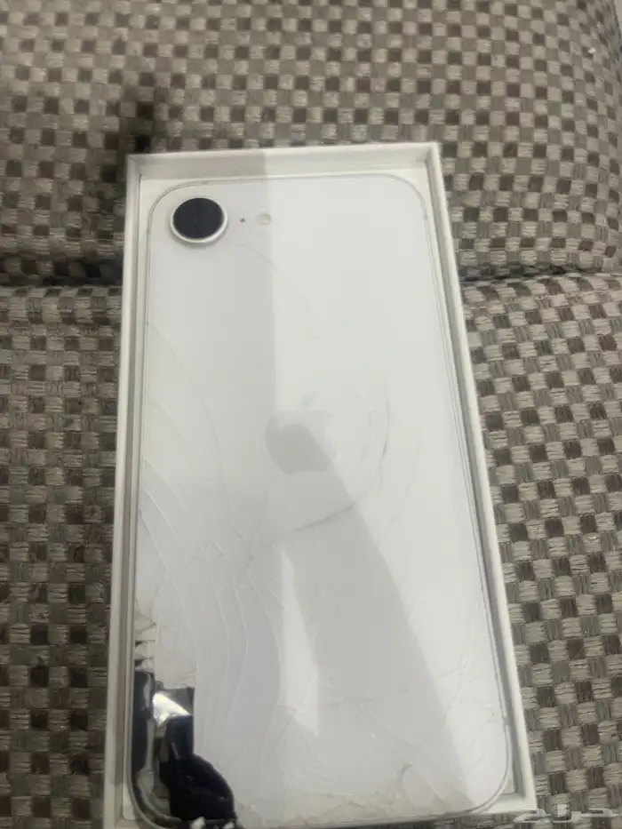 iPhone 16 e مستعمل 1