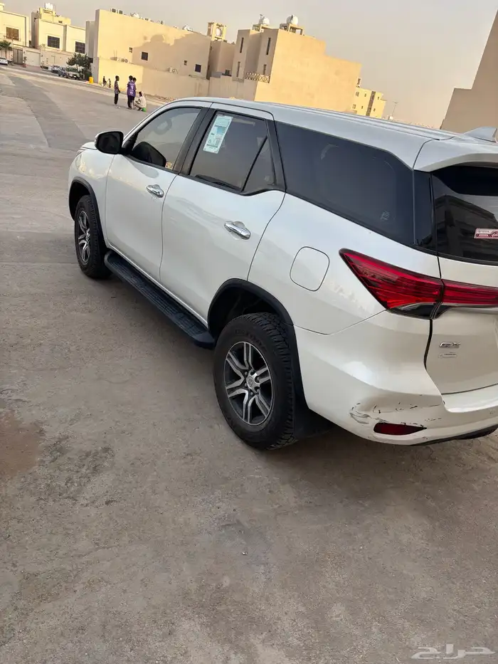 الرياض فورشنررر 21بدون دبل بنزين. بدل بسياره جى ام سى 0