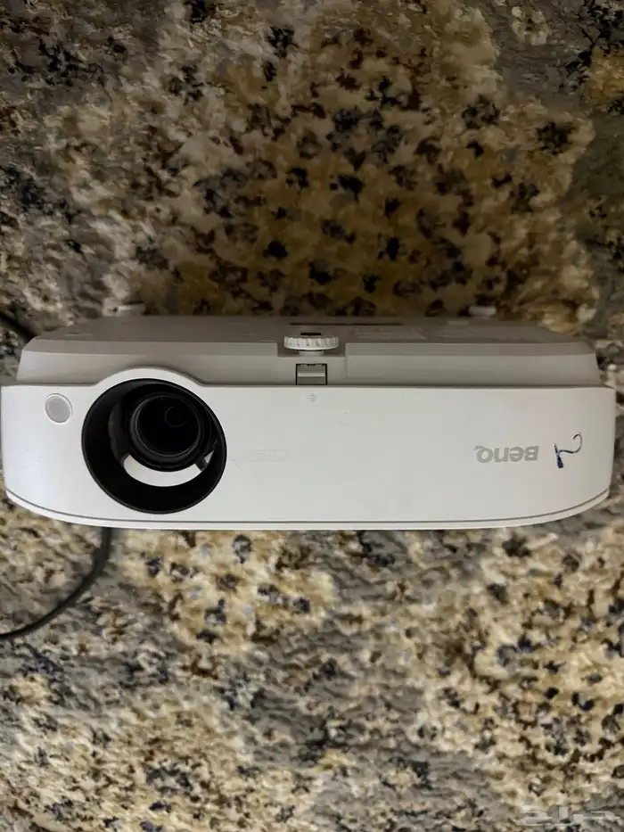 برجكتر نظيف خالي من جميع العذاريب 2