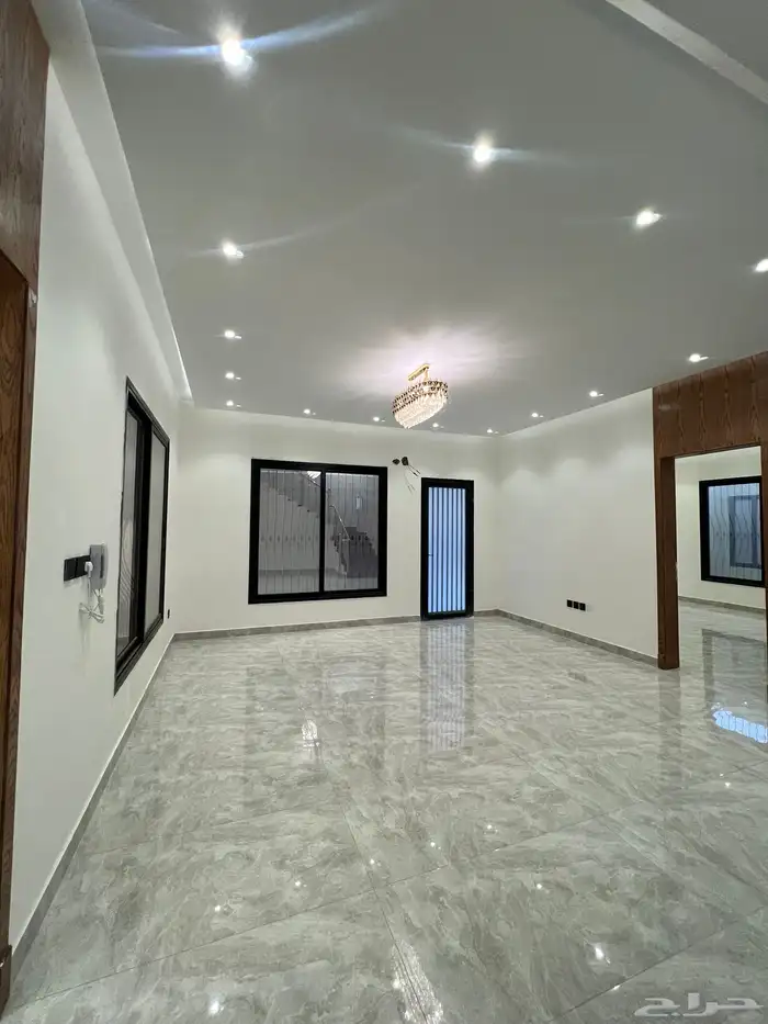 البيع فيلا تصميم جدا مميز وسعر لقطه منفصله تماما 19