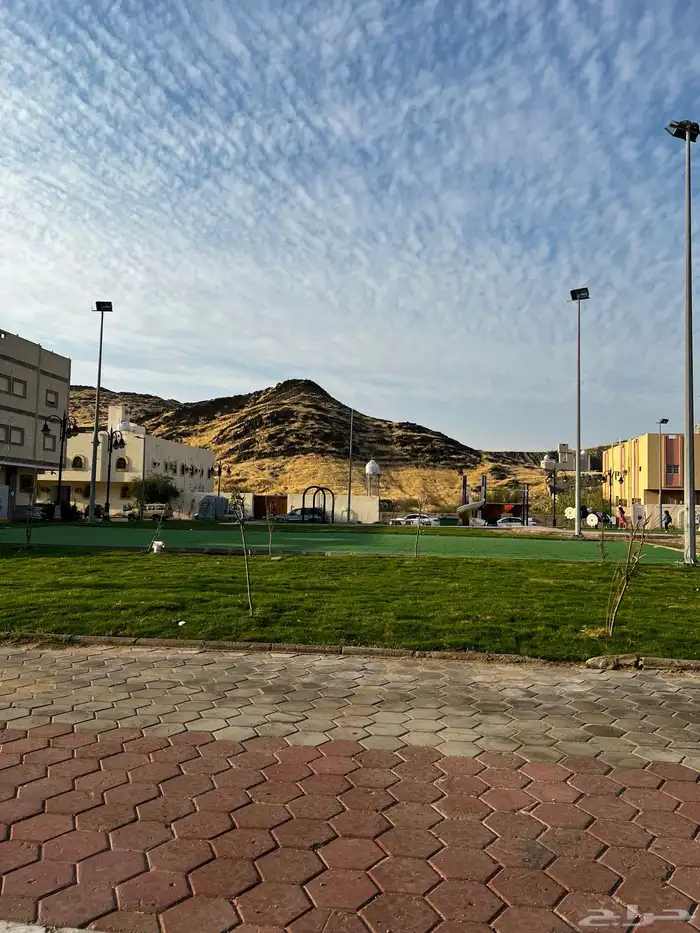 بيت للايجار أو للبيع في حي الملاوي وأيضا بيع أرض بالنوارية 2
