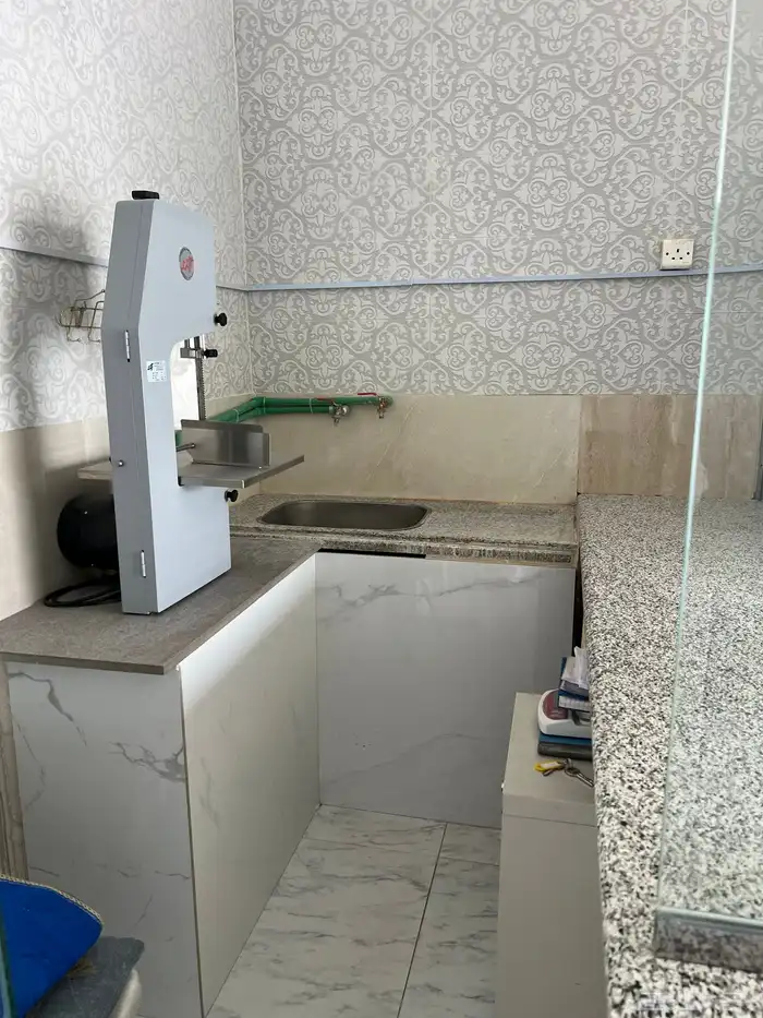 محل في الرياض حي العزيزية دواجن وبيض للتقبيل والايجار 5