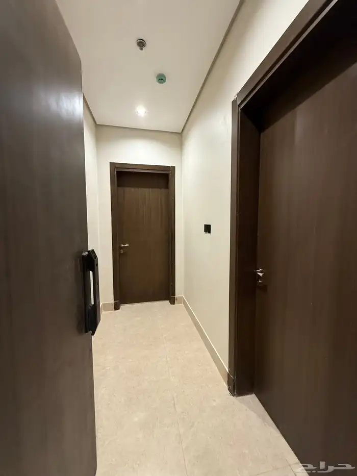 شقه للإيجار في جي الشعلة 9