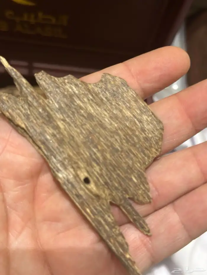 عود فاخر رائحة وثبات( تم البيع ) 6