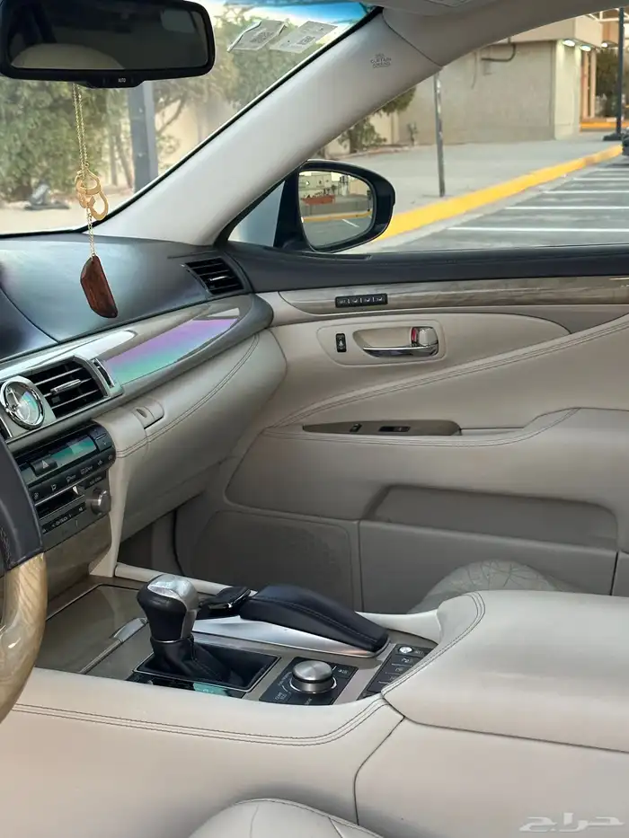 لكزس 2015 -LS460 لارج فل الفل داخل بيج 12