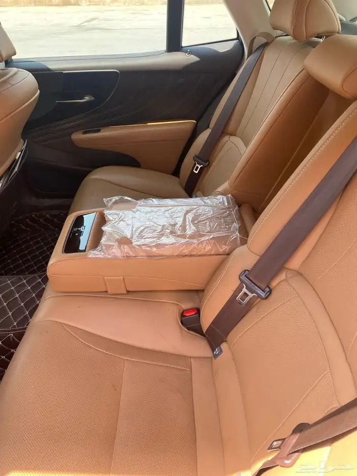 لكزس LS350 موديله 2019 4