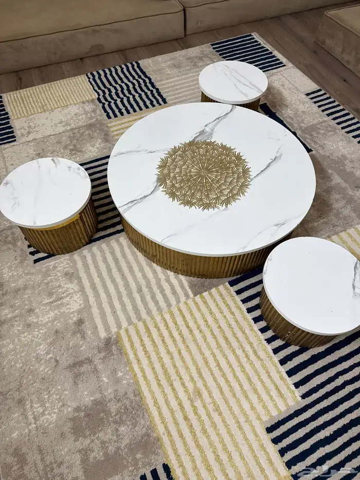مساند للبيع مع الفرشه مع الطاوله 3